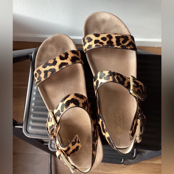 MICHAEL Michael Kors Shoes - Sold on other platform Michael Michael Kors leopard Print Buckle Sandals Size 10